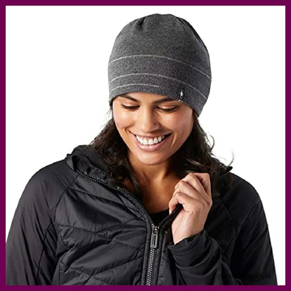 Reflective Merino Wool Skull Cap Minimal Classic Athletic Winter Beanie - Picture 4 of 4